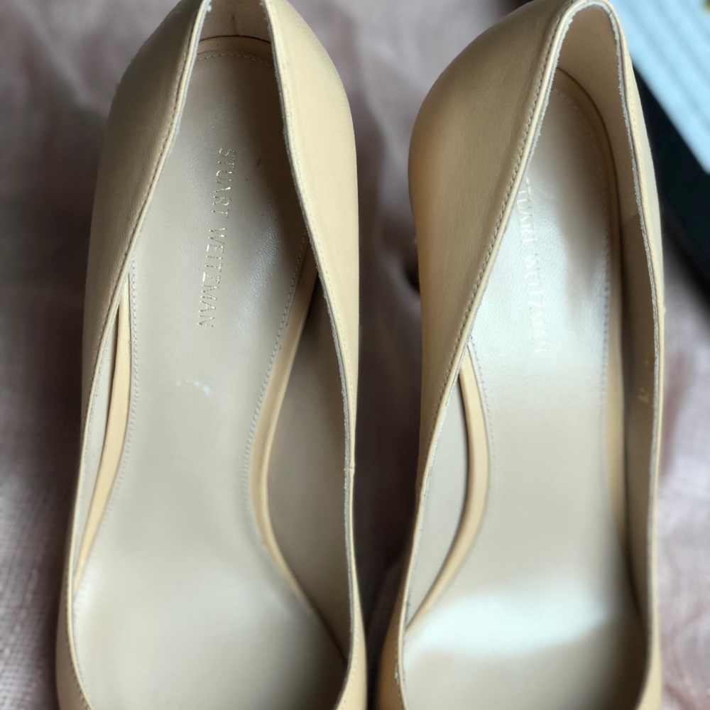 Stuart Weitzman Stanton Bow heel pump - Picture 2 of 8